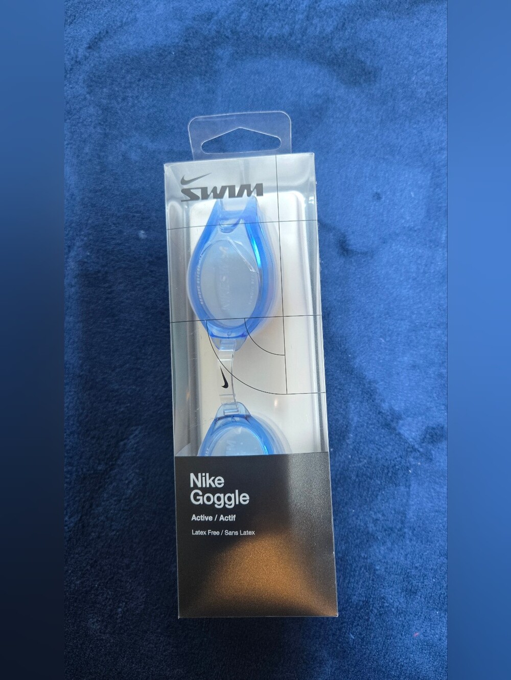 NEW NIKE SWIM ACTIVE GOGGLE UV BLOCKING LENS ADULT BLUE ADJUSTABLE NOSE BRIDGE